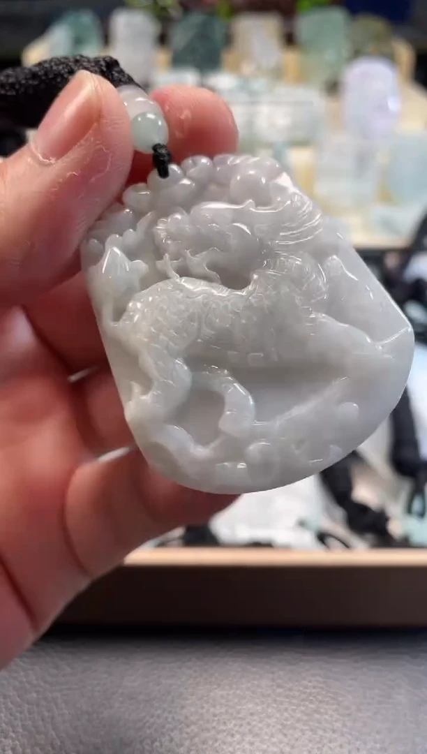 颈饰未镶嵌翡翠11/23/016