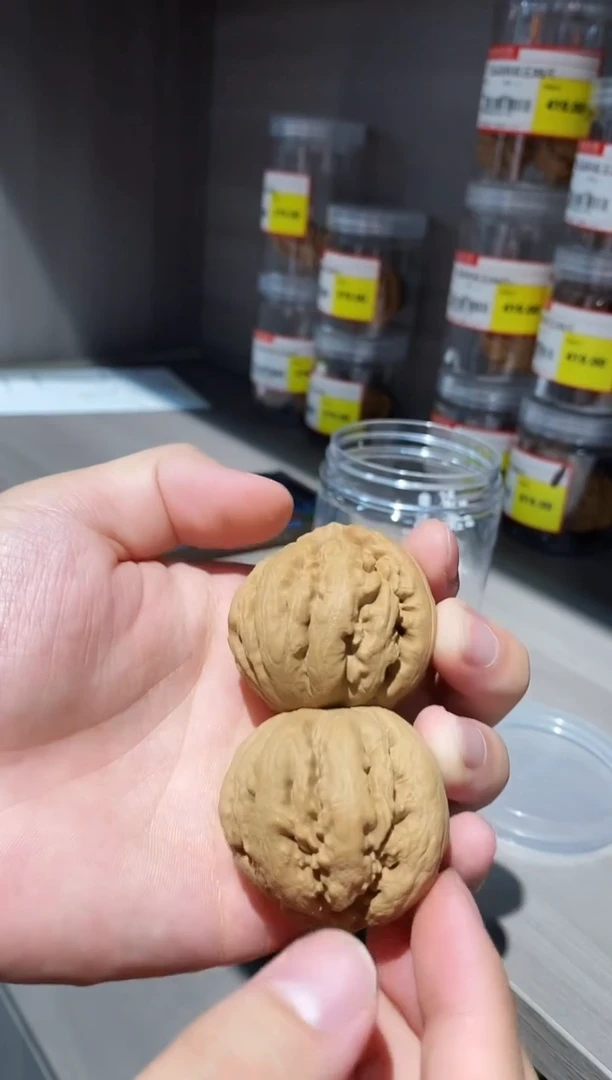 桃核把件全品霸王龙44