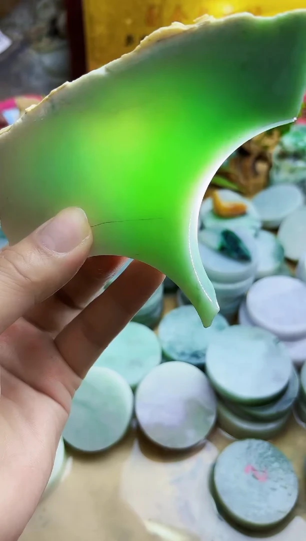 翡翠挂件未镶嵌A货常星897