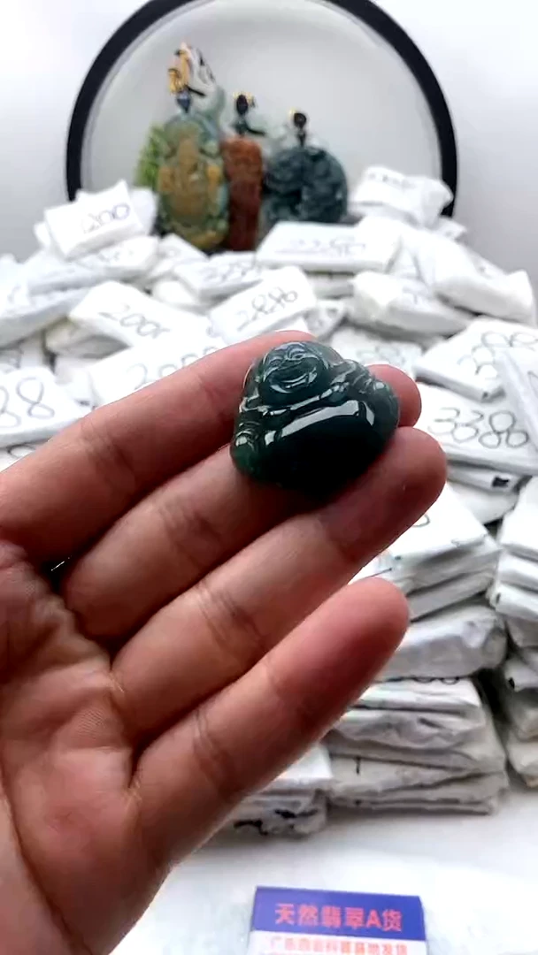 【闪购商品】翡翠颈饰未镶嵌佛公