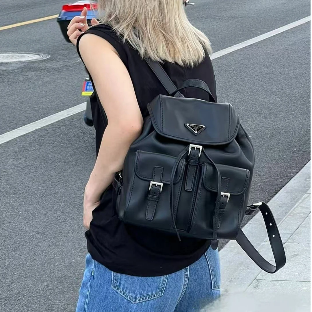 95新 Prada/普拉达 坤球奢选 普拉达全皮双肩包