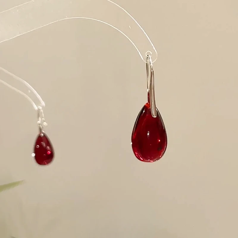 「红泪偷垂」复古红色水滴吊坠耳环新中式清冷感气质显白百搭耳饰