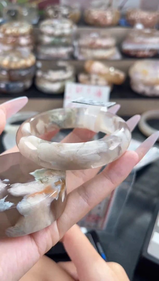 未镶嵌手镯石英质玉天然樱花玛瑙手镯（镯心赠品不保证完美）54