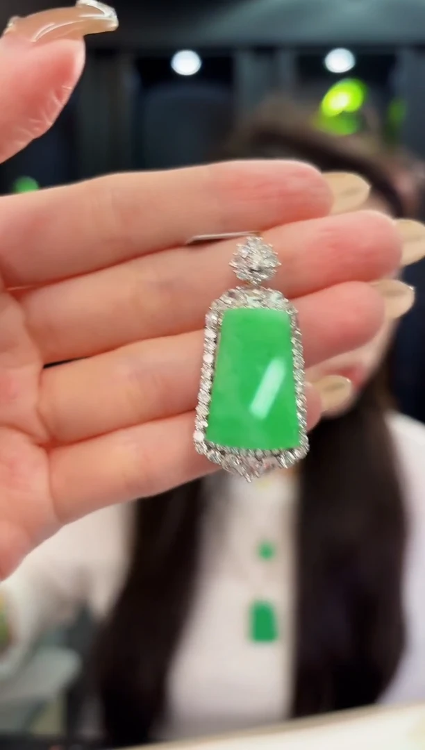 翡翠未镶嵌颈饰 缅料A货/支持复检/一件