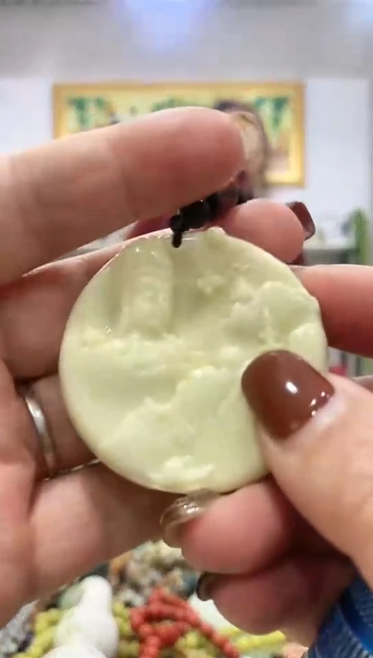 未镶嵌岫玉挂件