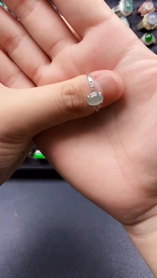 翡翠戒指银S925镶嵌天然翡翠