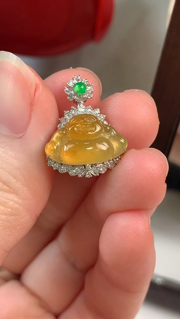 【闪购商品】翡翠颈饰18K金镶嵌黄佛公