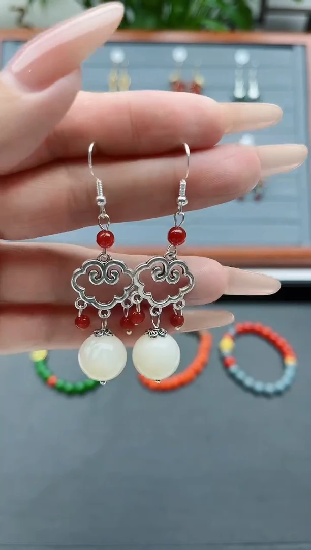 【闪购商品】玛瑙/玉髓耳饰银S925镶嵌8893变色珠大