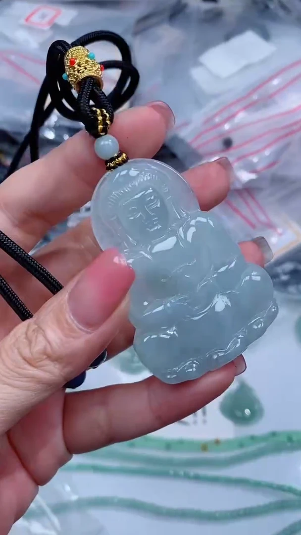 翡翠未镶嵌颈饰吊坠