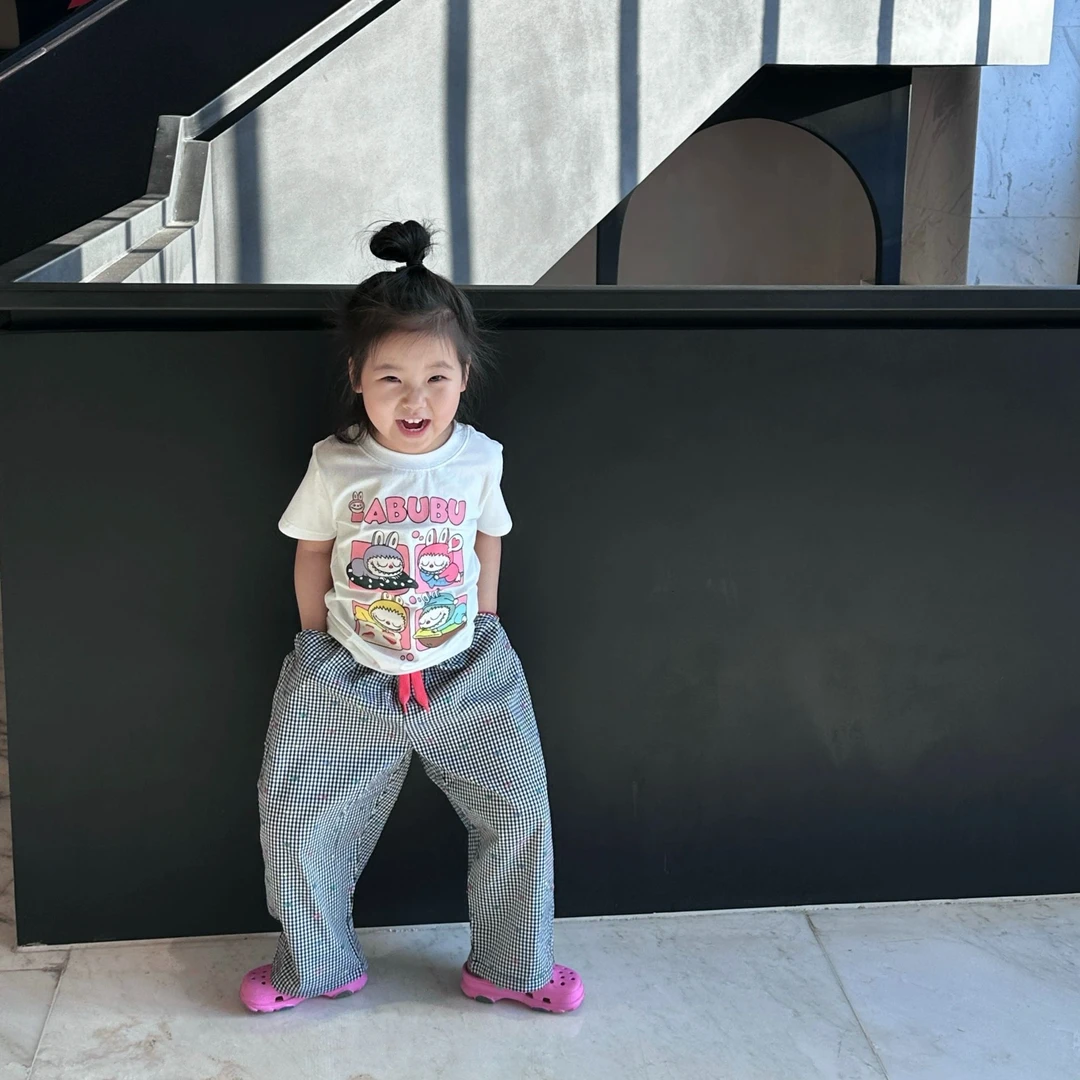 壹妈韩版女宝宝夏装洋气时髦2025女童套装卡通短袖T恤格纹裤套装