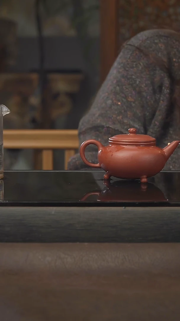 茶壶紫砂56三足水平，朱泥，140cc