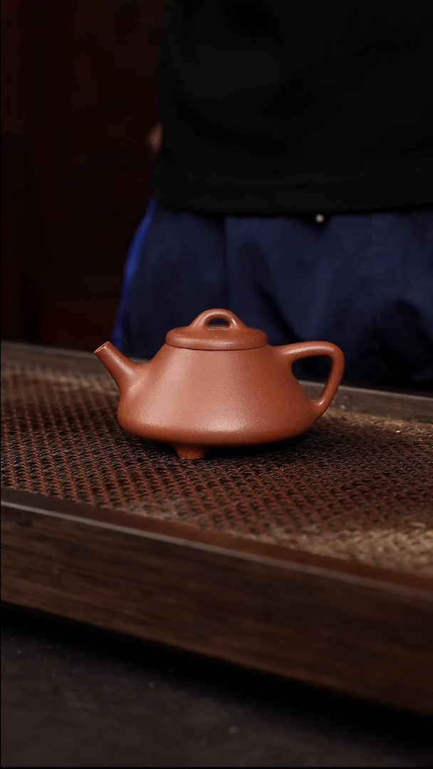 茶壶紫砂超矿标红降坡子冶【带矿标证书】