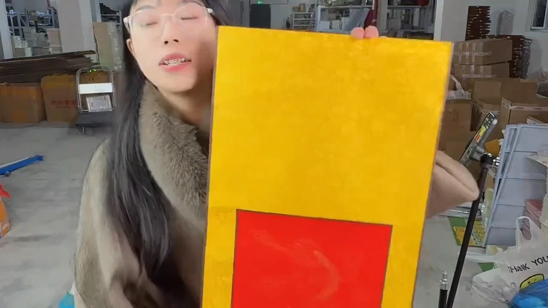 描金龙纹万年红中堂