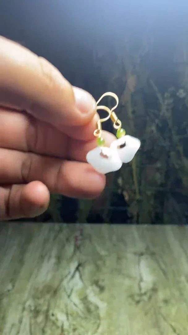 2296    精美耳饰