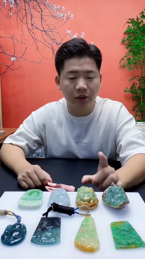 未镶嵌定制翡翠9***_4917ty-毛货挂件
