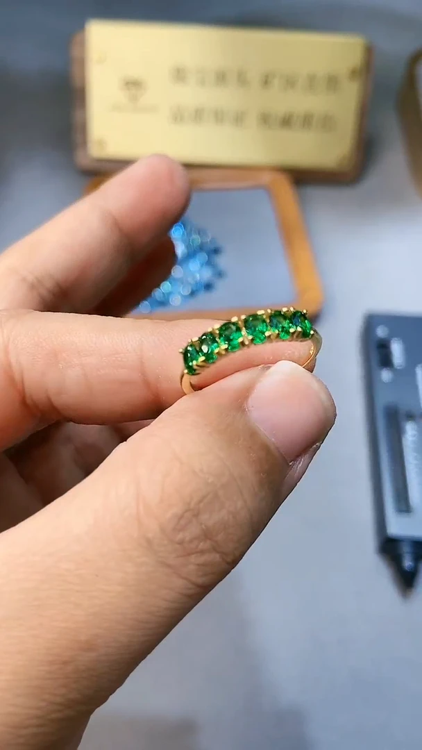 【闪购商品】祖母绿戒指银S925镶嵌354
