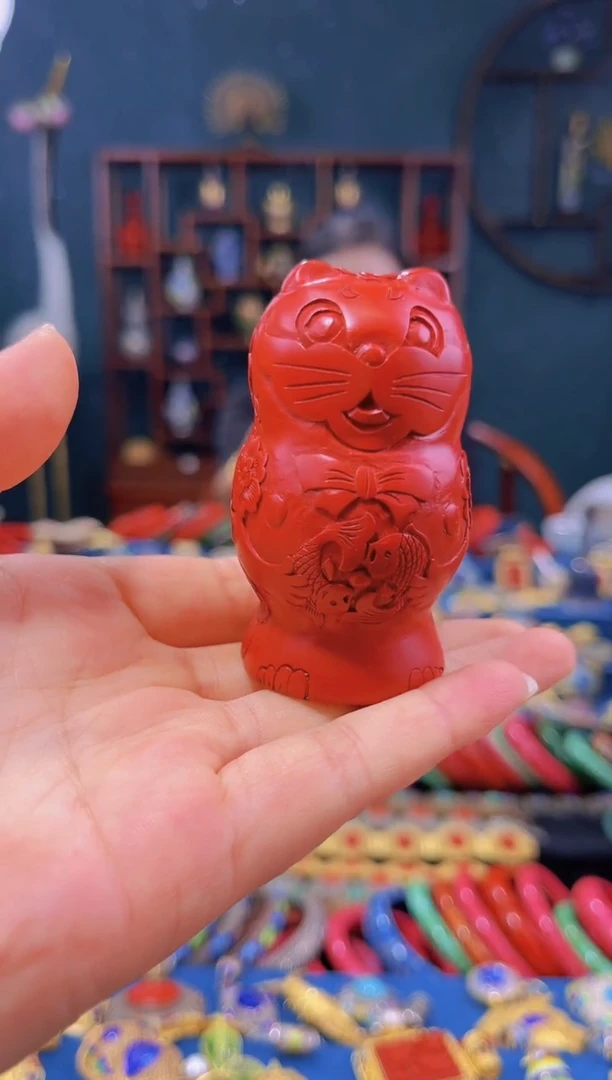 非遗技艺 雕漆猫摆件