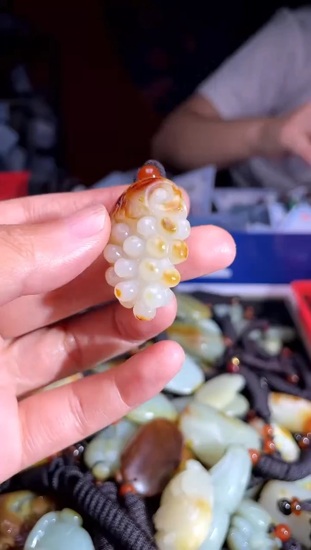 和田玉未镶嵌挂件1