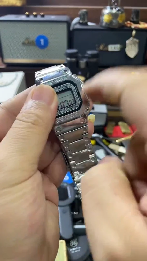 瓷片闪购商品 如图所示