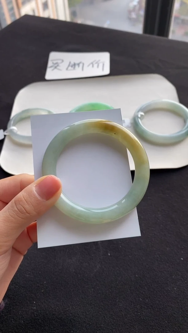 【闪购商品】翡翠手镯（圆镯）未镶嵌53圆条--不退不换