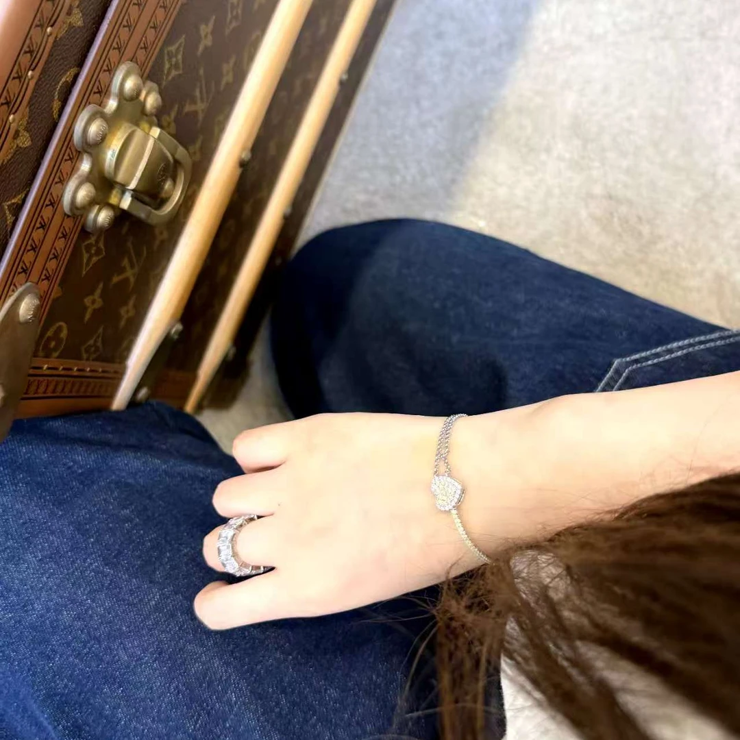 铜合金手镯 CAROL HE/卡罗尔小众气质手镯X172