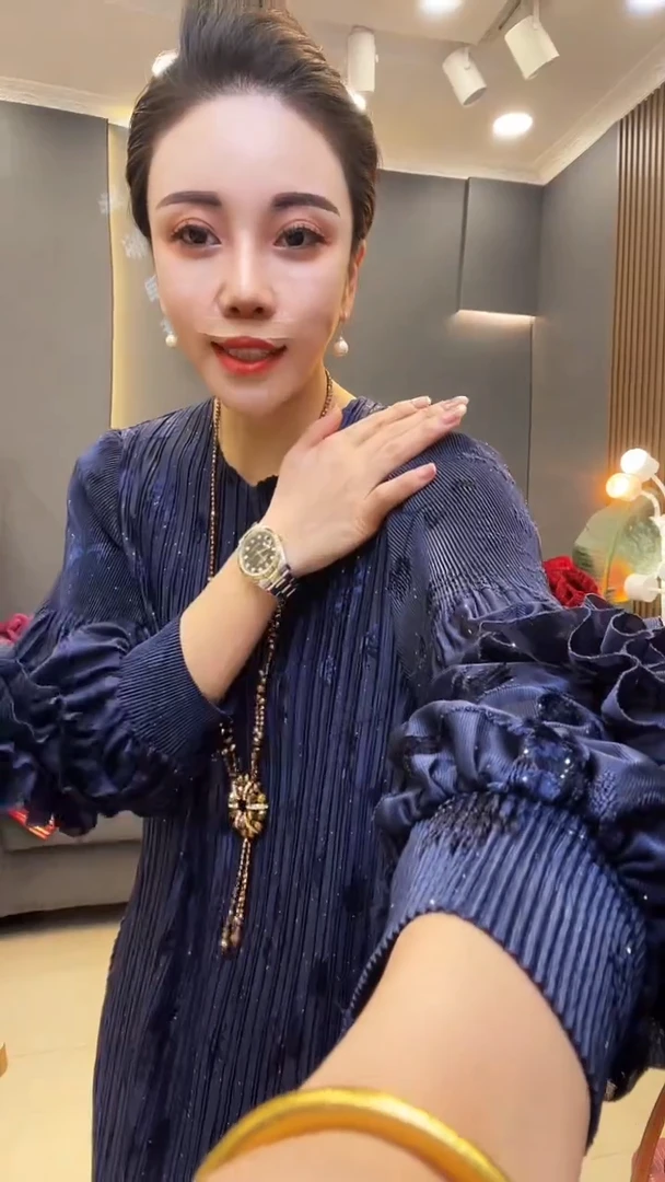 聚酯纤维（涤纶）蓝色 浪花裙