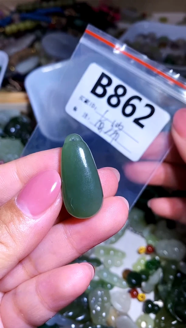 和田玉未镶嵌颈饰1