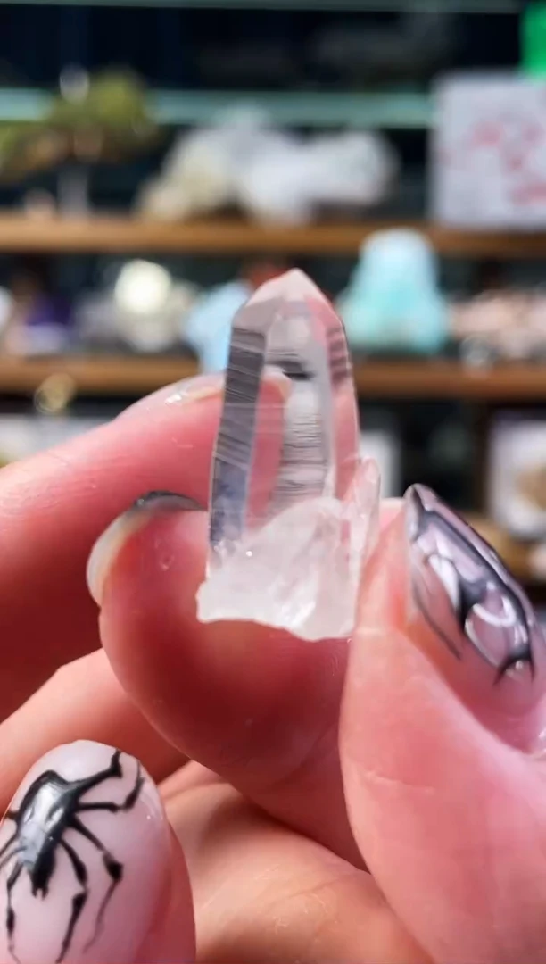 石材利姆利亚白水晶