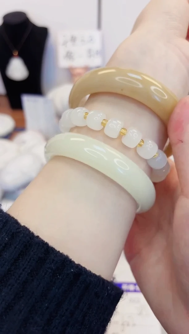 【闪购商品】石英质玉手镯未镶嵌322-财气镯圈口62