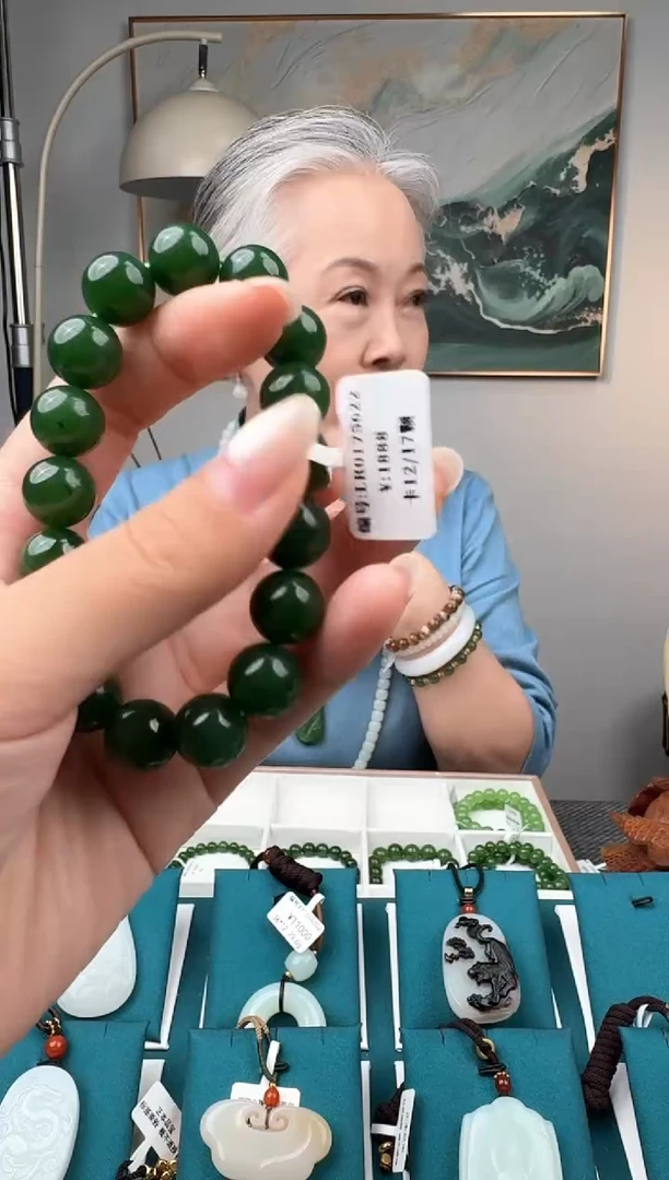 颈饰未镶嵌和田玉手串12LR