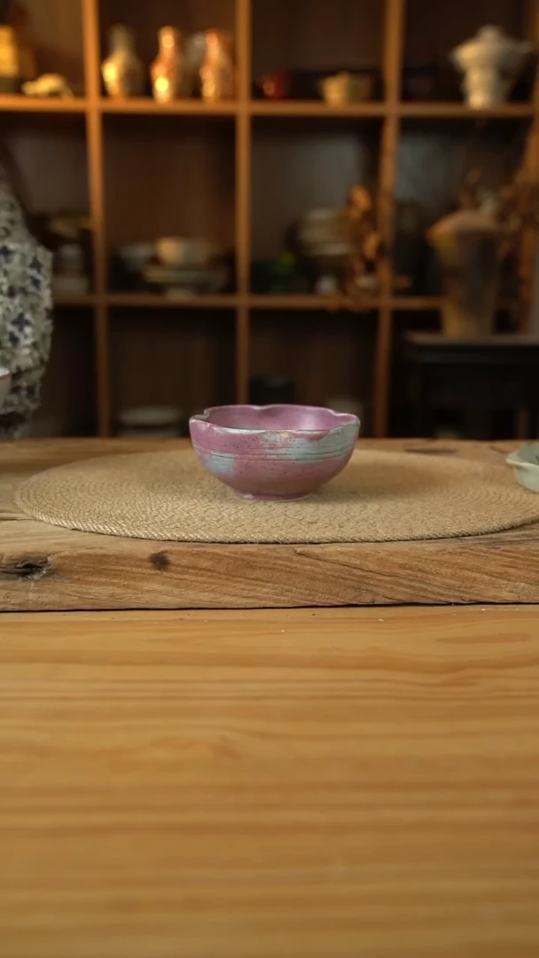 紫色系列的5英寸手捏花边茶碗1个