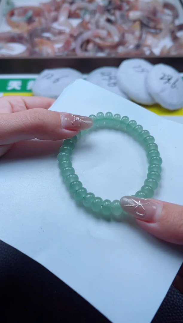 【闪购商品】石英质玉手镯未镶嵌东陵玉算盘