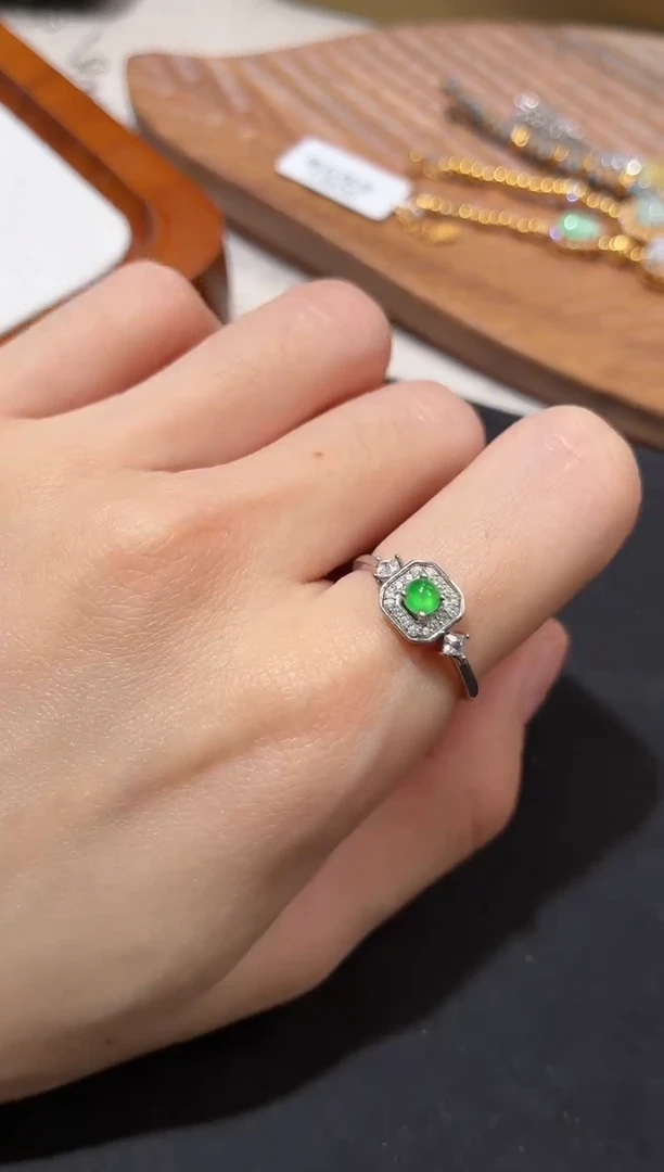 银S925镶嵌戒指翡翠戒指