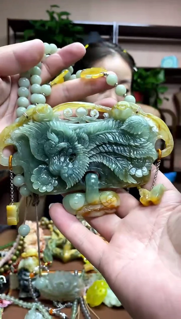 未镶嵌岫玉吊坠·