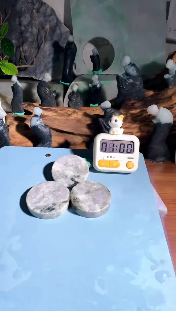 翡翠未镶嵌吊坠(不含链)小*点A731