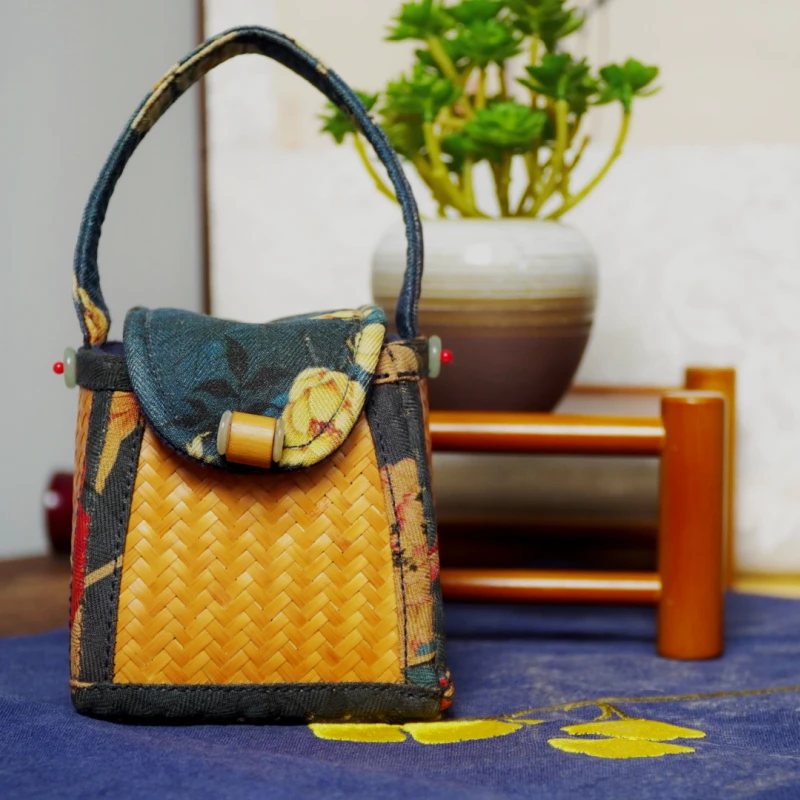 BL001-1（林艺舎）手工中式竹编加香云纱茛净便携式茶道方形杯笼包