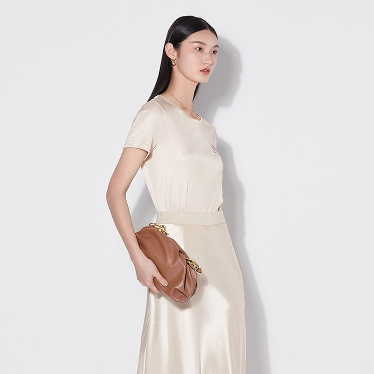 【曼德诗】三醋酸短袖女轻奢圆领T恤简约印花上衣M310101