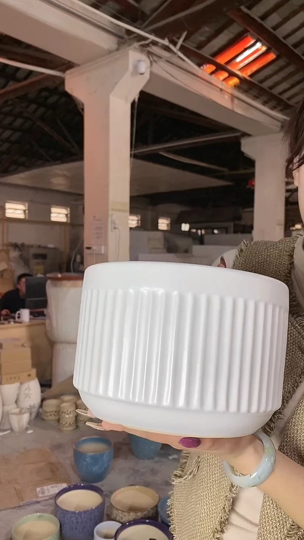 【闪购商品】陶瓷瑕疵 矮圆竖纹白