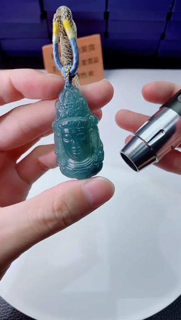 翡翠未镶嵌颈饰1111111111111111