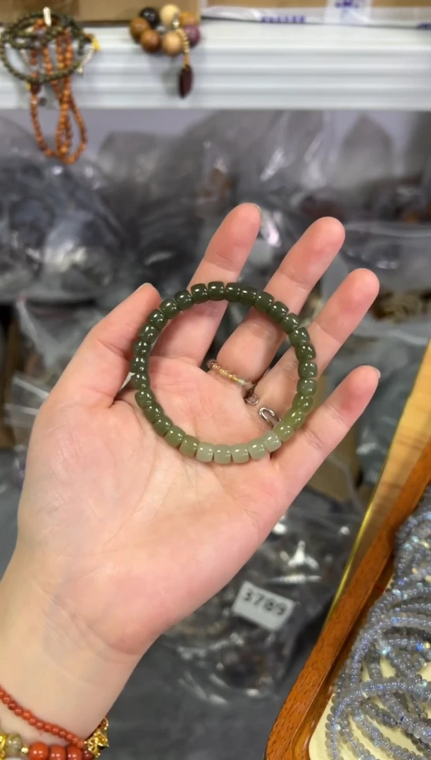 【闪购商品】和田玉手链未镶嵌和田玉渐变精工直切手链