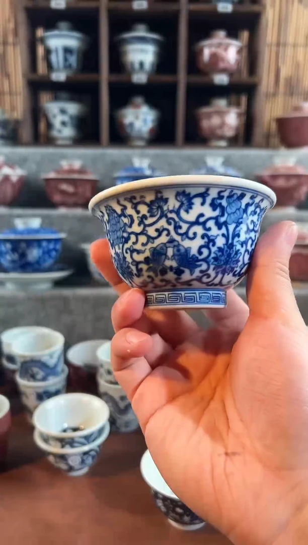 【闪购商品】天禄言瓷缠枝莲压手024