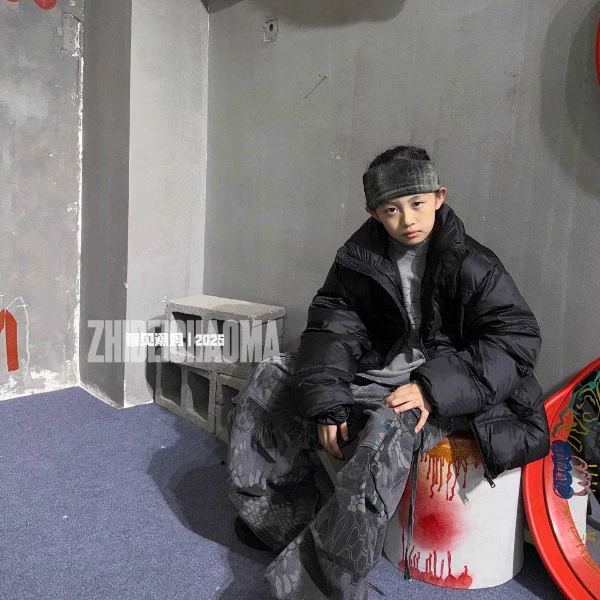 M+潮童保暖收口袖立领纯色休闲风韩版拼接百搭外套绒服318001