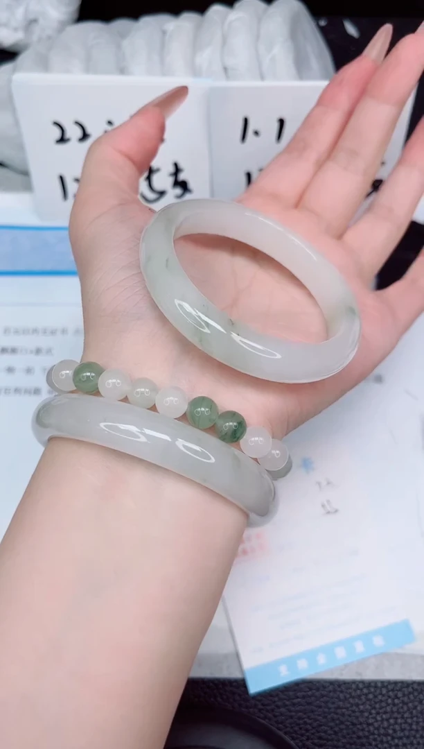 石英质玉手镯未镶嵌73-55