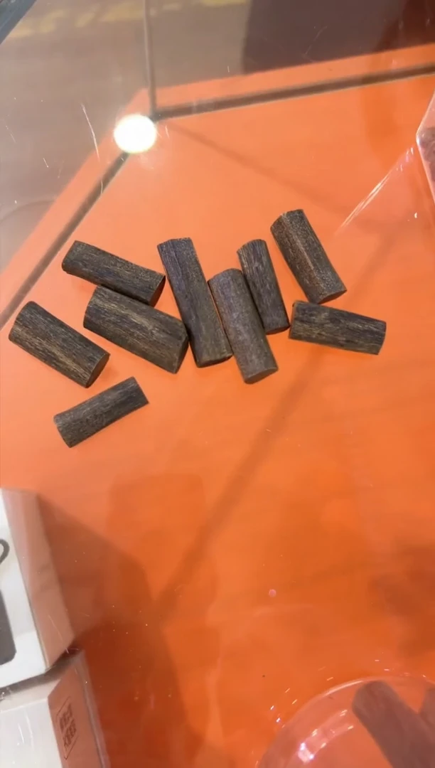 沉香吊坠3号文莱黑棋小黑棍多样性发一