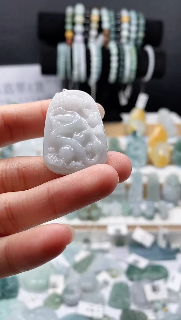 吊坠(不含链)未镶嵌翡翠68生肖龙