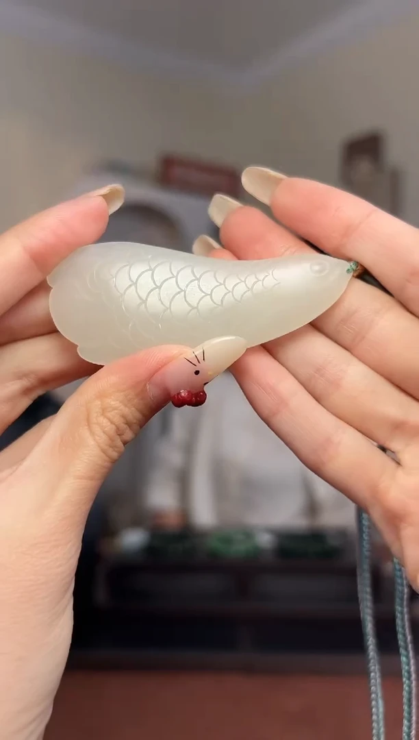 颈饰未镶嵌和田玉年年有余 67*28*9mm