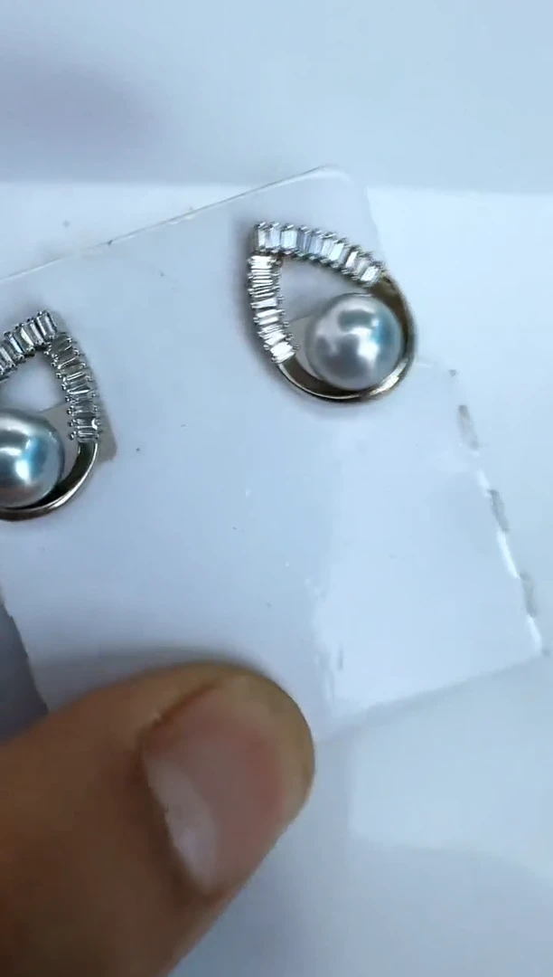 【闪购商品】海水珍珠耳饰银S925镶嵌耳钉