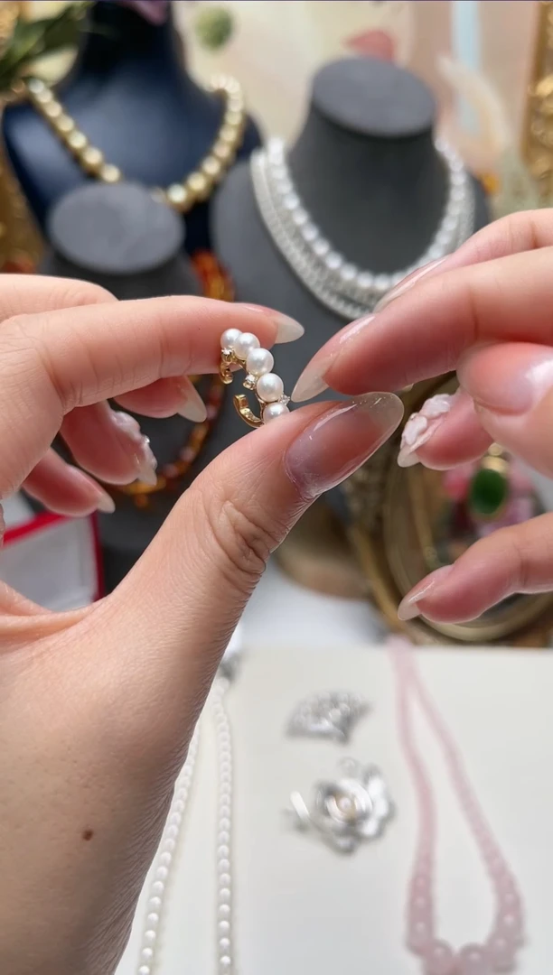 【闪购商品】淡水珍珠耳饰合金ap6837