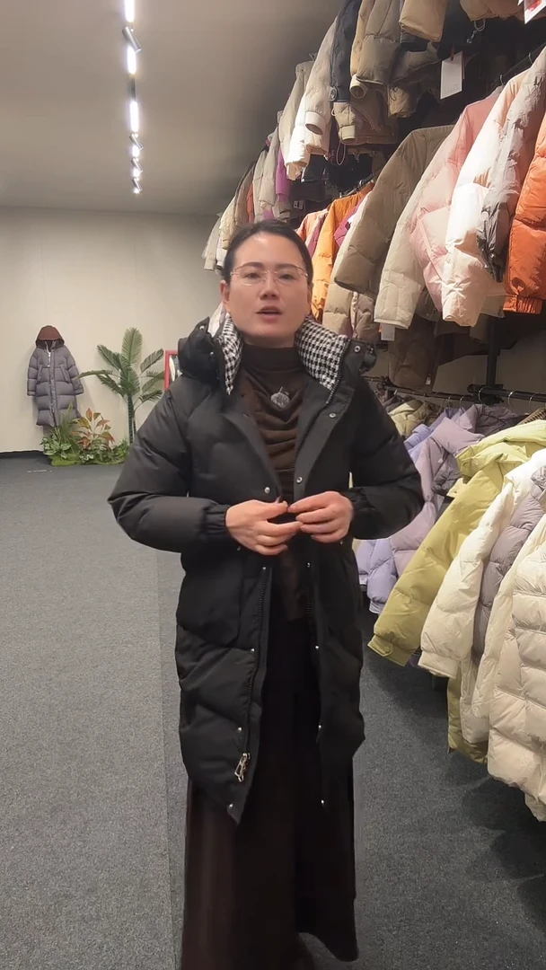 艾雨衣尚一秒闪购羽绒服