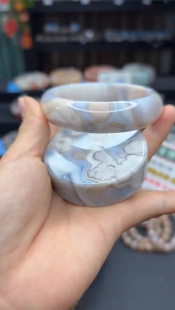 【闪购商品】石英质玉手镯未镶嵌512（62圈赠送镯心）